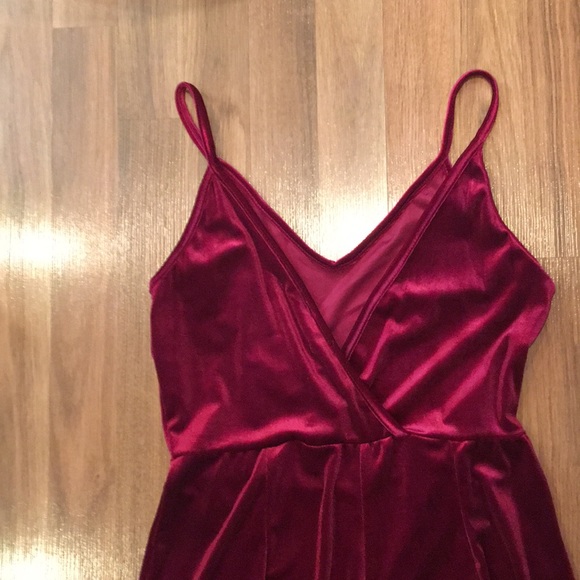 New Velour Burgundy Romper - Picture 3 of 6